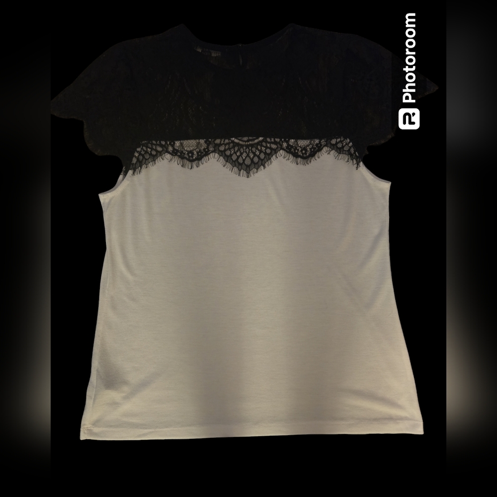 Suzy Shier Top